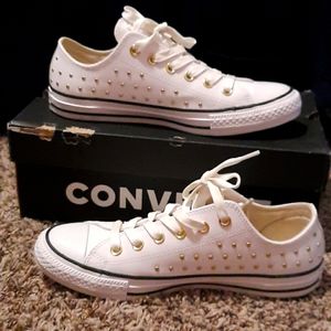 Converse Chuck Taylors